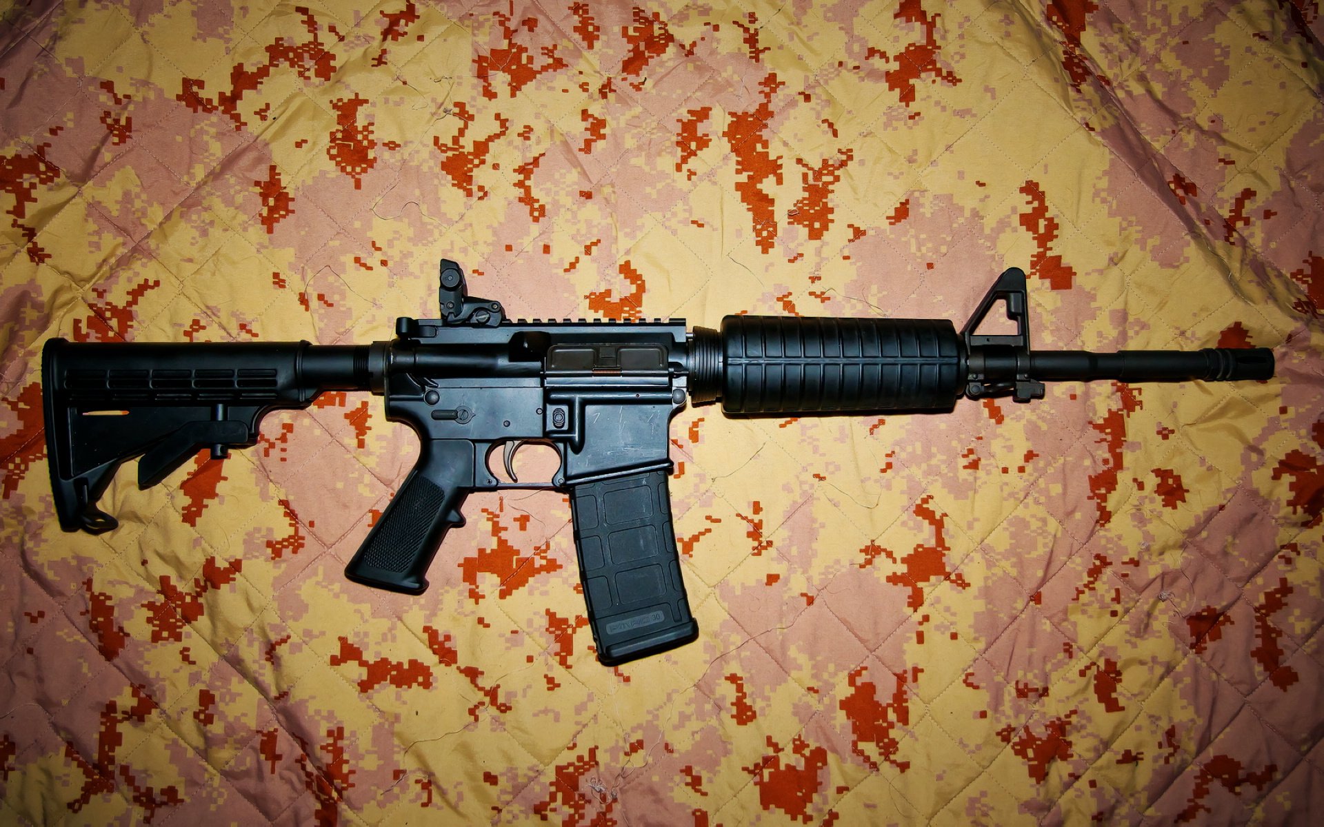 前锋回撤参与组织是否弱化中场防守覆盖,回撤型前锋